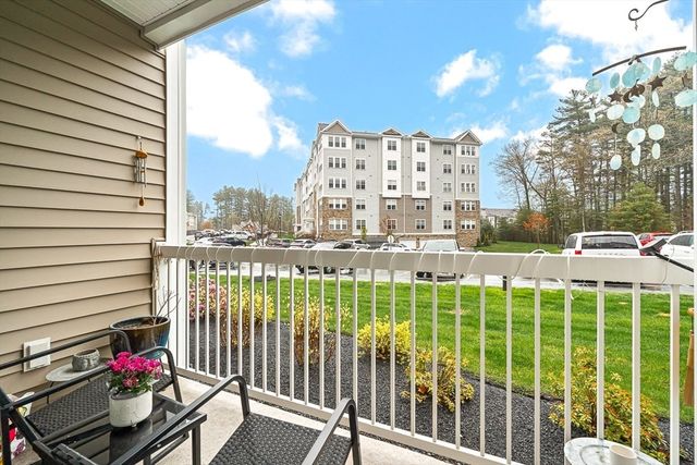 300 Martins Landing 103, North Reading, MA 01864