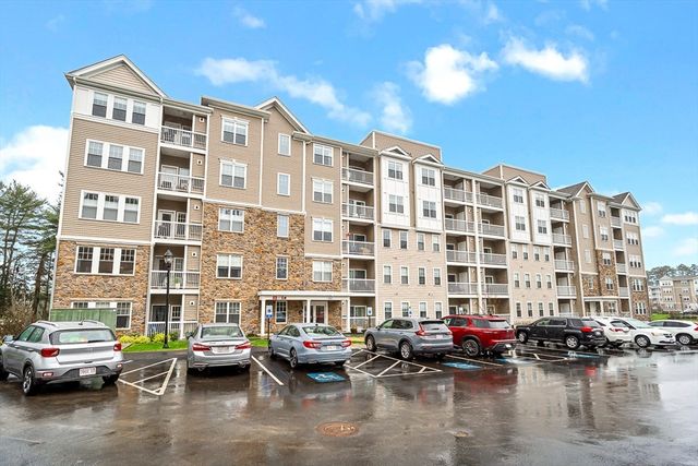 300 Martins Landing 103, North Reading, MA 01864