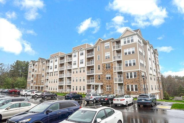 300 Martins Landing 103, North Reading, MA 01864