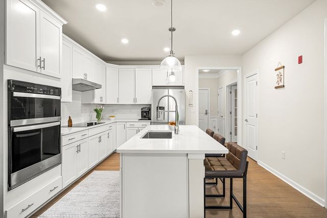 300 Martins Landing 103, North Reading, MA 01864