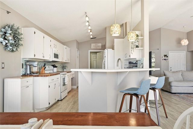 412 EMERALD COVE LOOP, Lakeland, FL 33813