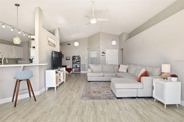 412 EMERALD COVE LOOP, Lakeland, FL 33813