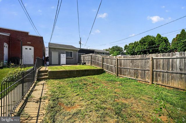 522 FRANKLIN ST, West Reading, PA 19611