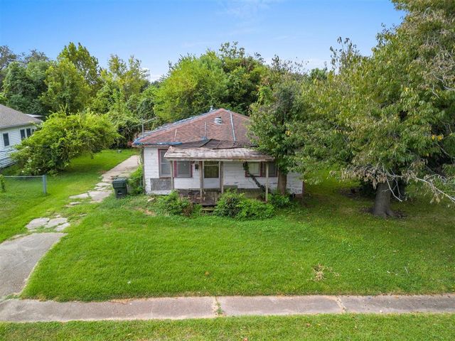 608 Orange Street, Lake Charles, LA 70601