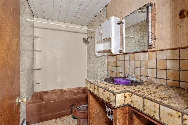 608 Orange Street, Lake Charles, LA 70601