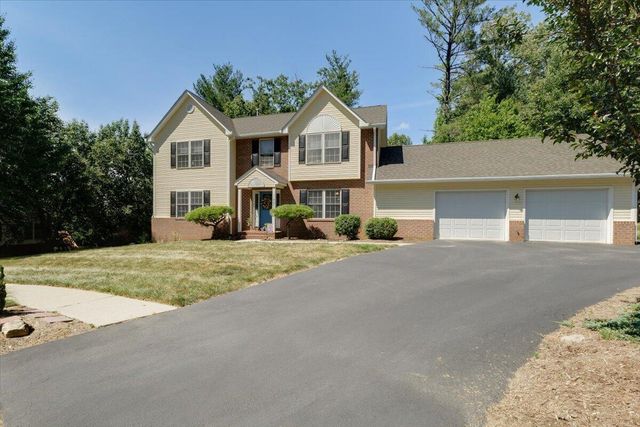4870 Hickory Ridge CT, Roanoke, VA 24018