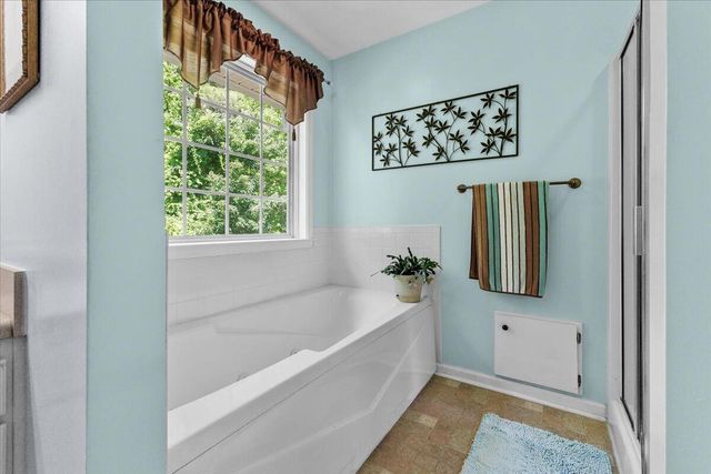 4870 Hickory Ridge CT, Roanoke, VA 24018