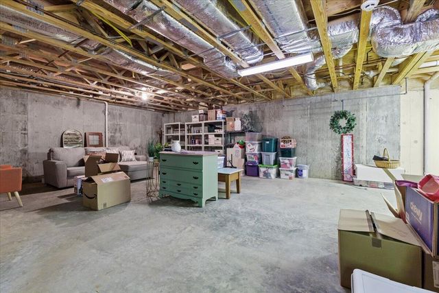 4870 Hickory Ridge CT, Roanoke, VA 24018