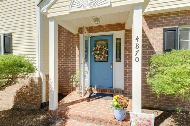 4870 Hickory Ridge CT, Roanoke, VA 24018