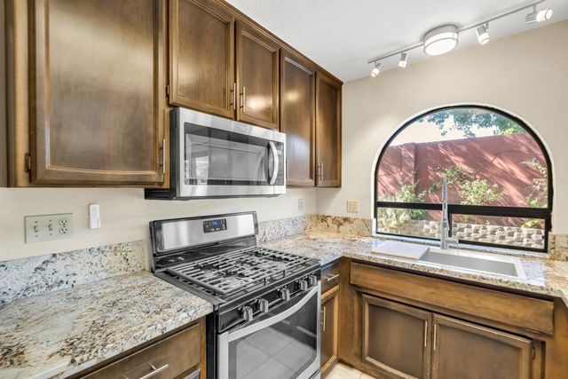 8200 Northam Dr, Antelope, CA 95843