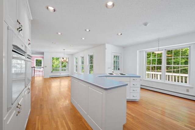 110 West Pines Drive, Southington, CT 06489