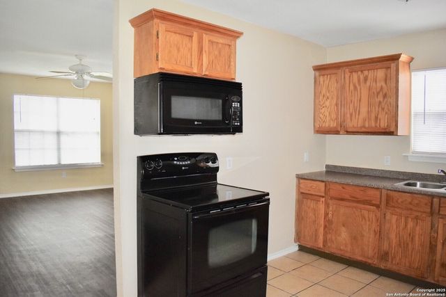 1758 amanda, San Antonio, TX 78210