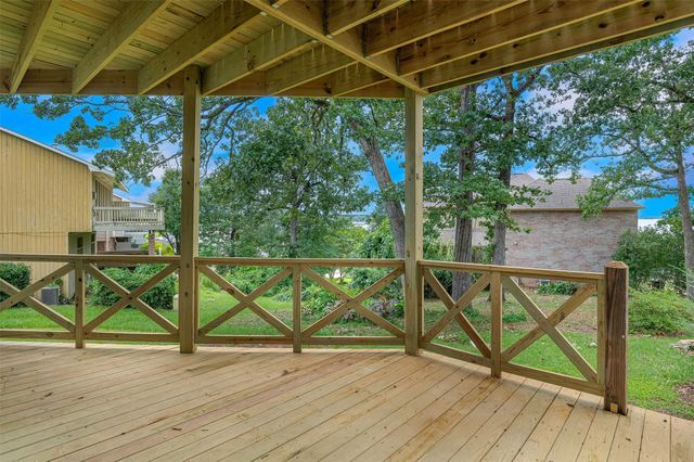 5639 S Lakeshore Drive, Shreveport, LA 71119