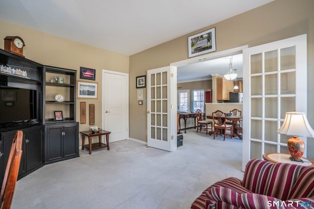 1 West Street 219, Simsbury, CT 06070