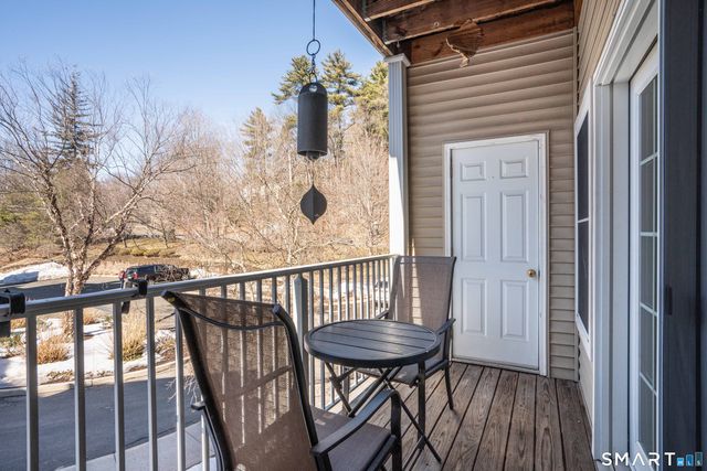 1 West Street 219, Simsbury, CT 06070