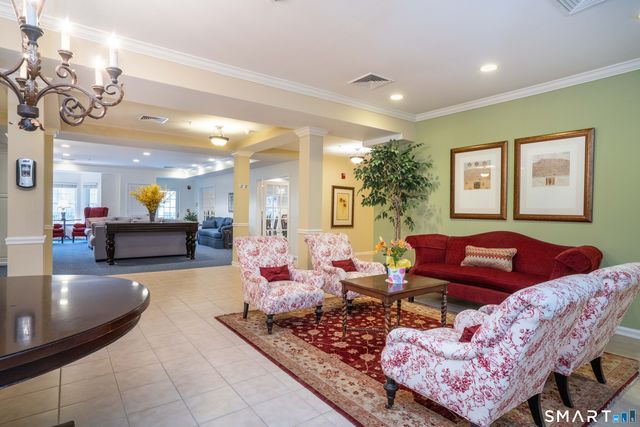 1 West Street 219, Simsbury, CT 06070