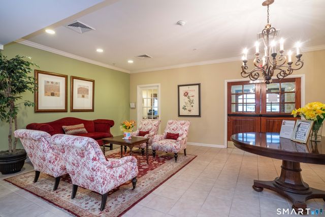 1 West Street 219, Simsbury, CT 06070