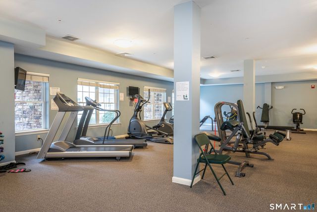 1 West Street 219, Simsbury, CT 06070