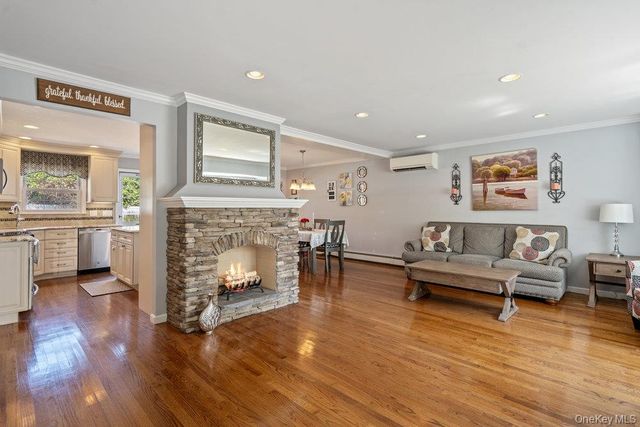 115 Lambert Avenue, Farmingdale, NY 11735