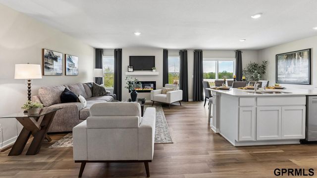 17001 Sheffield Street, Bennington, NE 68007