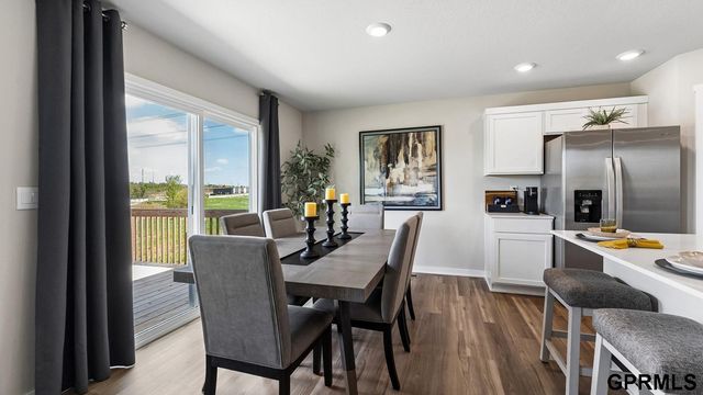 17001 Sheffield Street, Bennington, NE 68007