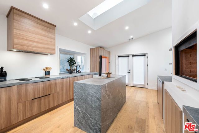 3541 Multiview Drive, Los Angeles, CA 90068