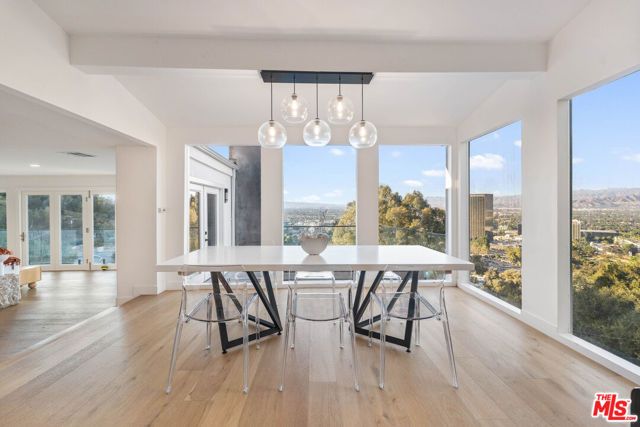 3541 Multiview Drive, Los Angeles, CA 90068