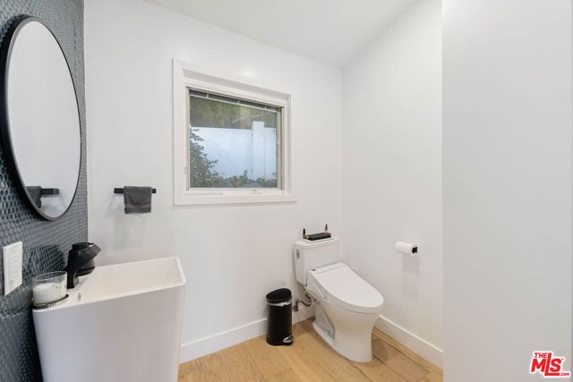 3541 Multiview Drive, Los Angeles, CA 90068