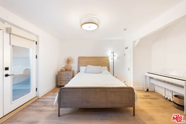 3541 Multiview Drive, Los Angeles, CA 90068