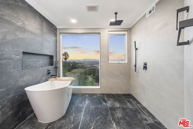 3541 Multiview Drive, Los Angeles, CA 90068