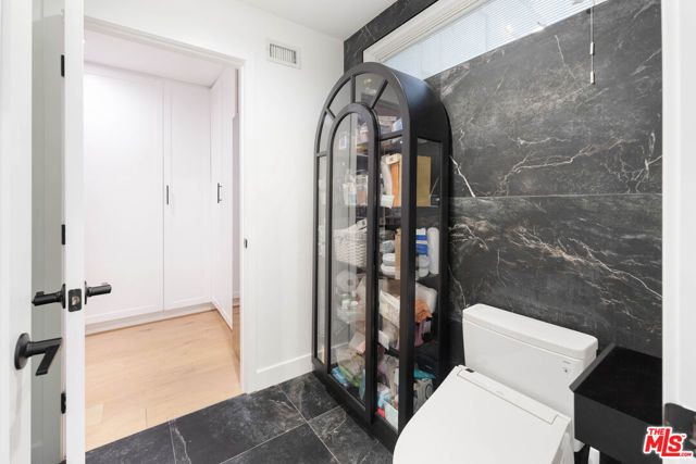 3541 Multiview Drive, Los Angeles, CA 90068