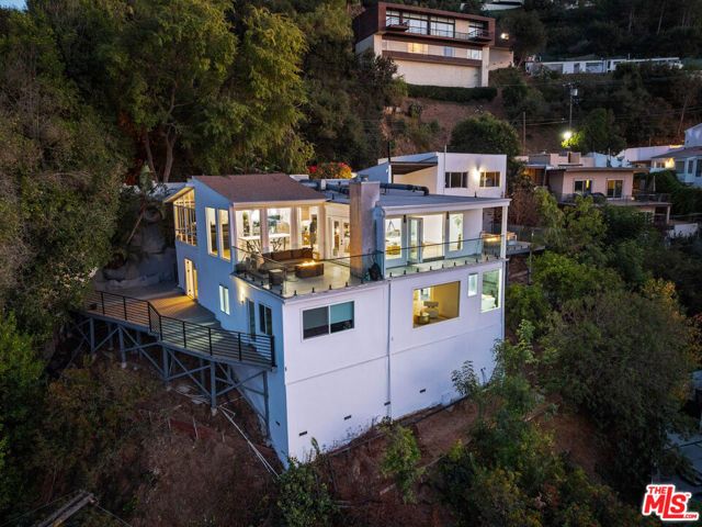 3541 Multiview Drive, Los Angeles, CA 90068