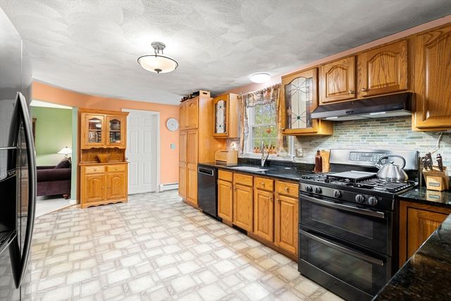 18 W Parish Ridge Rd, Haverhill, MA 01832