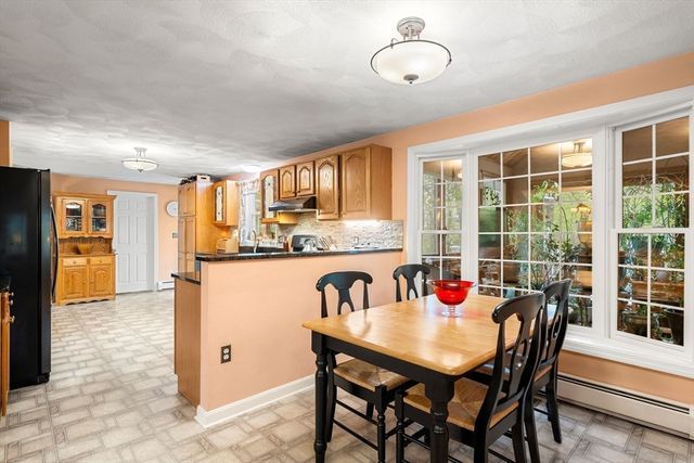 18 W Parish Ridge Rd, Haverhill, MA 01832