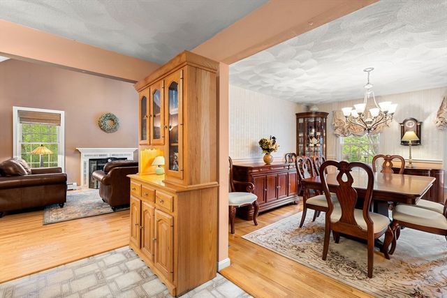 18 W Parish Ridge Rd, Haverhill, MA 01832