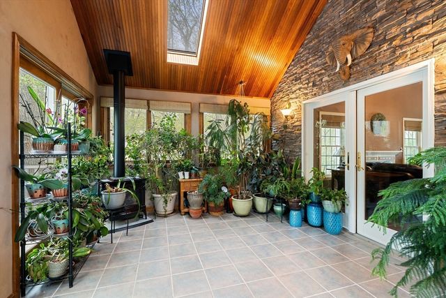 18 W Parish Ridge Rd, Haverhill, MA 01832
