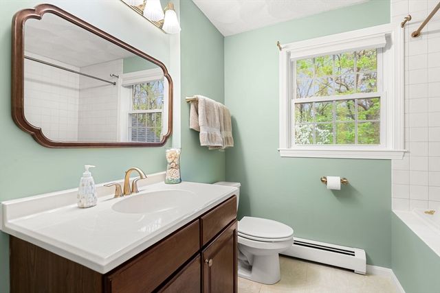 18 W Parish Ridge Rd, Haverhill, MA 01832