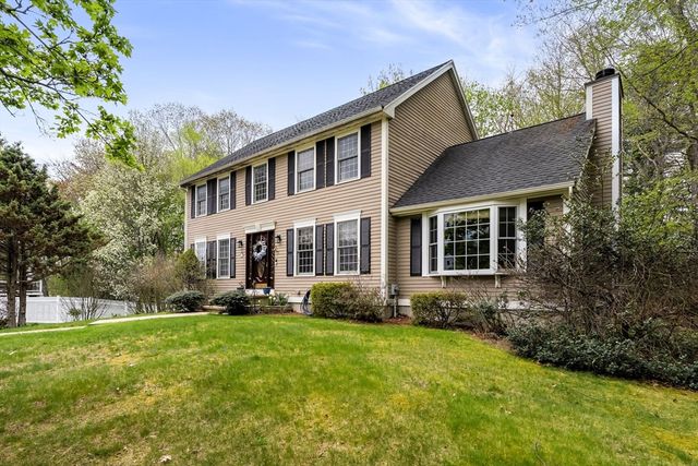 18 W Parish Ridge Rd, Haverhill, MA 01832