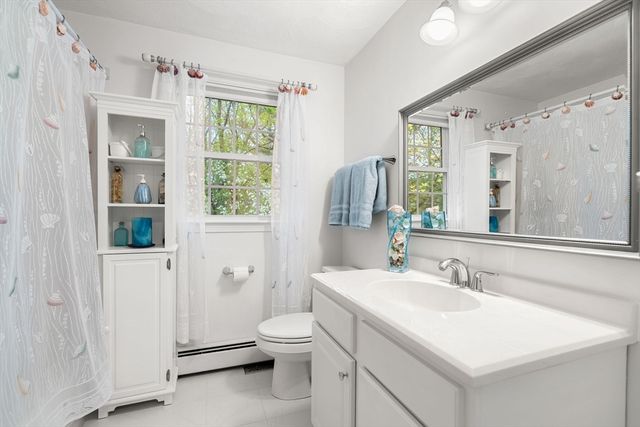 18 W Parish Ridge Rd, Haverhill, MA 01832