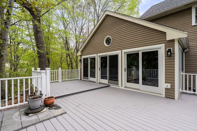 18 W Parish Ridge Rd, Haverhill, MA 01832