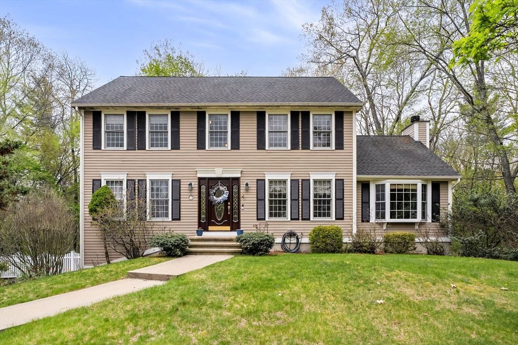 18 W Parish Ridge Rd, Haverhill, MA 01832