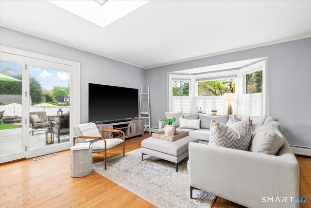 42 Old Stamford Road, New Canaan, CT 06840