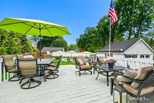 42 Old Stamford Road, New Canaan, CT 06840