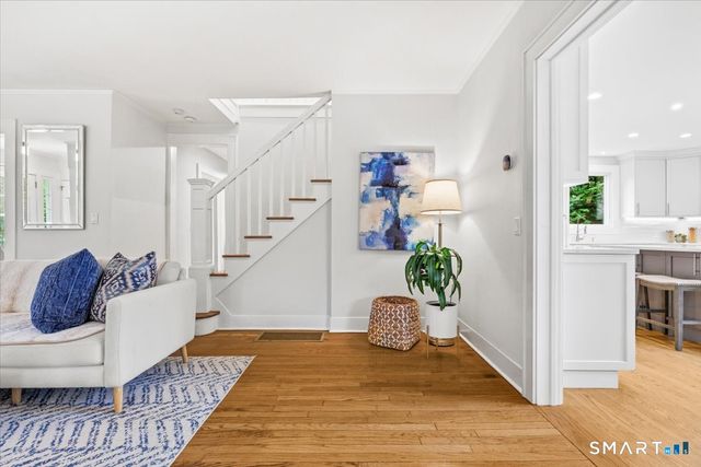 42 Old Stamford Road, New Canaan, CT 06840