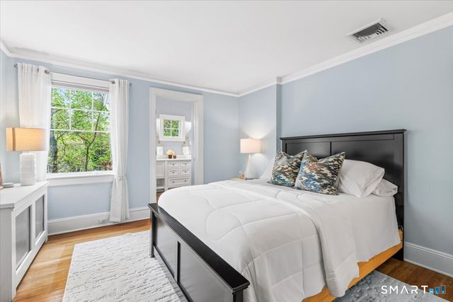 42 Old Stamford Road, New Canaan, CT 06840