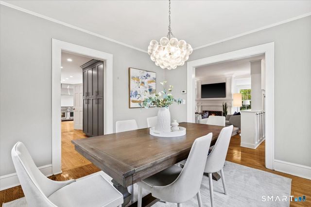 42 Old Stamford Road, New Canaan, CT 06840
