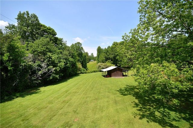 136 Harbert Park Circle, Westminster, SC 29693