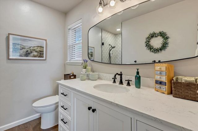 11216 Dover Court, Yukon, OK 73099