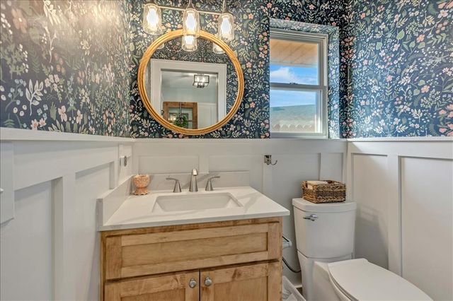 11216 Dover Court, Yukon, OK 73099