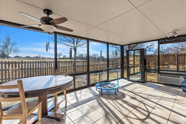 11216 Dover Court, Yukon, OK 73099